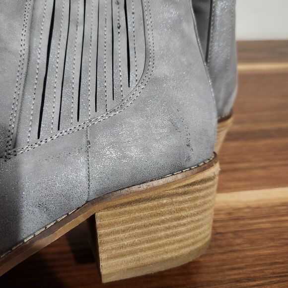 Boutique By Corkys Starboard Ankle Boot Gray Metallic Heel Western Size 10 - Picture 10 of 12